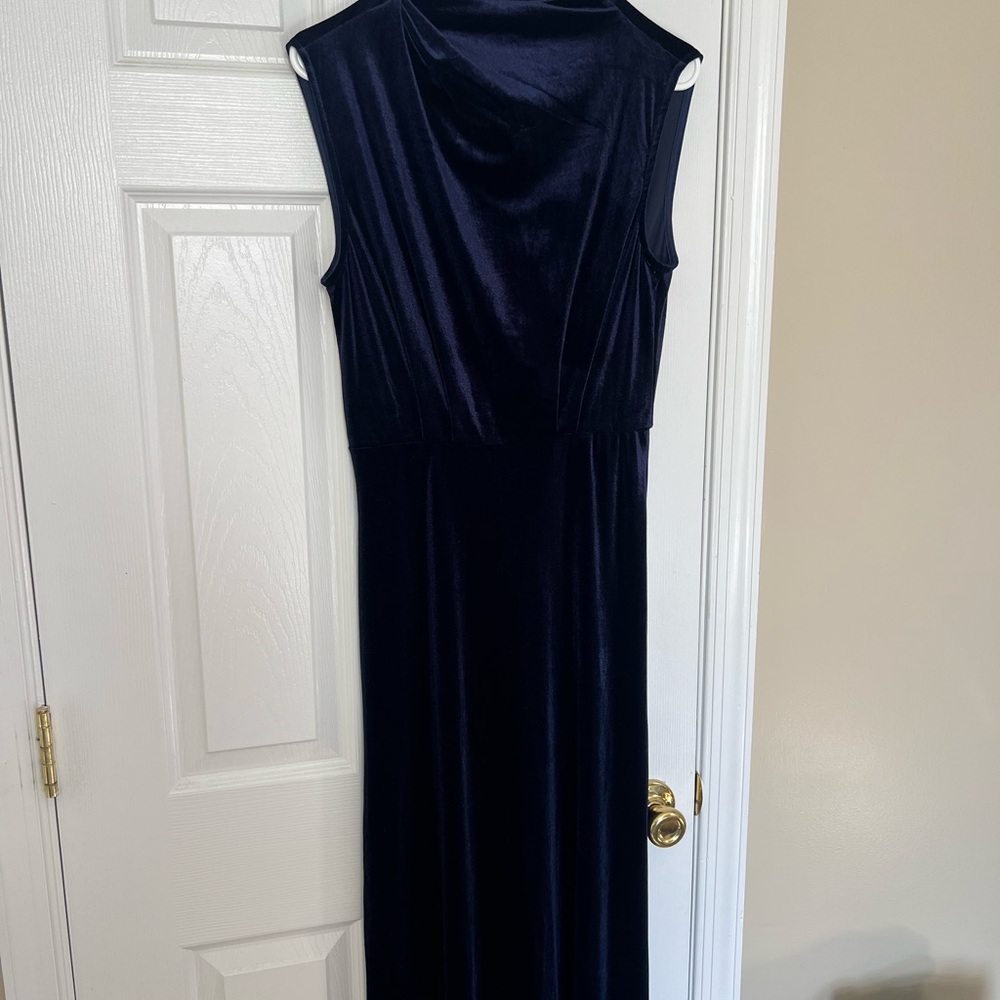 Lulu's Classic Elegance Navy Velvet Sleeveless Mock Neck Maxi Dress NWT